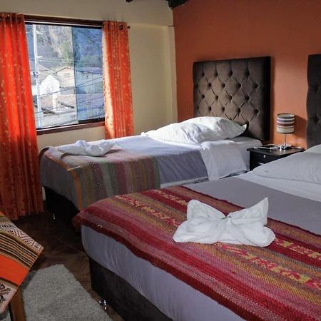 Hostal Qorisonqo Inn Ollantaytambo Exterior photo